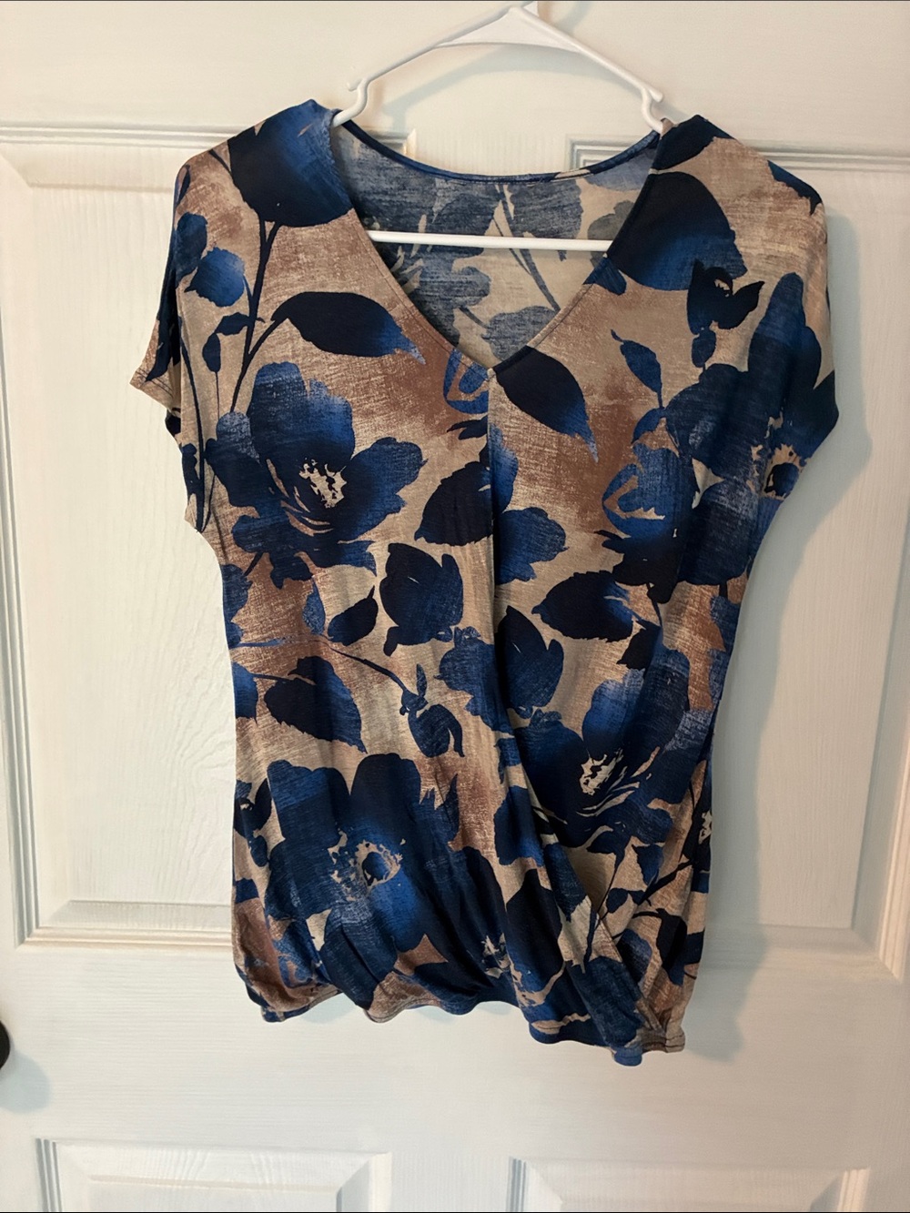 GAP Floral V-Neck Short Sleeve Top - Blue and Tan